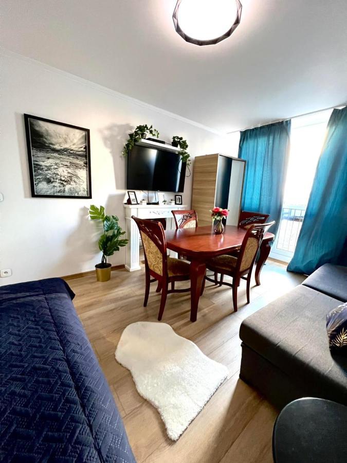 Unit Rooms Warszawa By Metro Rondo Onz Short Rent Idealne Pokoje Na Nocleg W Warszawie Bagian luar foto